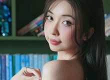 MC Hoài An kéo áo hững hờ, khiến anh em game thủ không thể ngừng mê mẩn