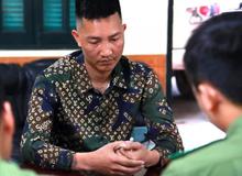 Huấn Hoa Hồng là ai?