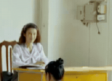 Cô giáo hot nhất Việt Nam lúc này khiến 3 triệu người khen xinh: Trẻ hơn cả học sinh, nhìn là muốn đi học