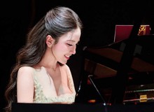 Đã mắt với nhan sắc tựa tiểu thư khuê nữ của hot girl piano