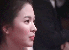 Viral nhan sắc tuổi 23 của Song Hye Kyo: So với hiện tại mà ngỡ ngàng!