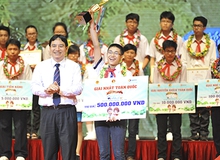 Học sinh lớp 9 Lào Cai vô địch game online, được 500 triệu đồng