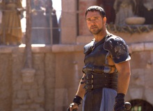 Những dự án phim bom tấn đang hot thì bị... bỏ giữa chừng