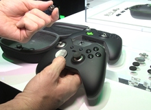 Cận cảnh tay cầm chơi game biến hình cực đỉnh của Xbox One