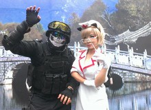 Cận cảnh bộ cosplay Nữ Y Tá Quỷ Đột Kích cực đẹp của gamer Việt