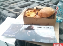 Lạ mắt với món bánh burger Final Fantasy XV