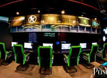 Choáng ngợp với quán game đầu tư toàn máy khủng Ultra Gaming Lounge
