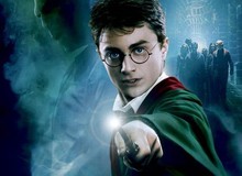 Tác giả J.K Rowling tuyên bố Harry Potter sẽ trở lại