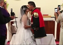 Ghen tị với đám cưới của cặp đôi game thủ Final Fantasy