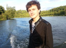 Tất tần tật về gamer DOTA 2 có điểm rank cao nhất thế giới