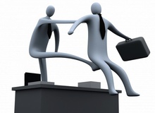 Buông lời thiếu văn hóa với fan, tuyển thủ Liên Minh Huyền Thoại "chết đói" 2 tháng