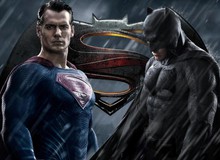 Đạo diễn Batman V Superman nói gì khi bị đem ra so sánh với Marvel