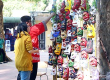 Chủ lễ hội Cosplay Hà Nội phân trần về nạn trộm cắp, đồ ăn bị chặt chém