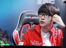 Đây là Faker, anh ấy đánh Xin Zhao, vị trí Đường Trên, "thông" cả thế giới... "GÁNH TEAM 20 GG"