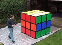 Shock trước món đồ chơi Rubik to khổng lồ