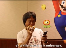 Giám đốc sáng tạo của Nintendo vừa ăn vừa chơi Super Mario Run