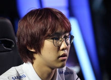 Vừa bị loại ở Demacia Cup, sao cũ SamSung White lại dính scandal đi Karaoke "tay vịn"