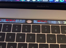 Thanh niên rảnh rỗi mod Doom chơi trên Touch Bar nhỏ xíu của MacBook Pro