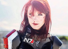 Cosplay "hot girl" Mass Effect đẹp miễn chê