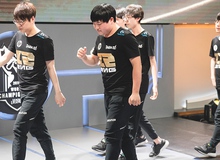 Liên Minh Huyền Thoại: Đối thủ của SKT T1 tại Tứ Kết bị ốm, phải mang thuốc từ Trung Quốc sang Mỹ để chữa