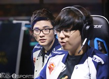 CHÍNH THỨC: Faker gia hạn hợp đồng với SKT T1, nhưng người đồng đội thân thiết nhất của anh lại ra đi