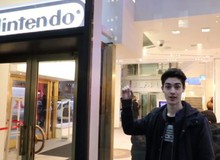 Thanh niên "chơi lầy" ngồi trước cổng cửa hàng Nintendo suốt 1 tháng để mua máy chơi game