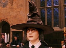 Chiếc mũ phân loại phù thủy của Harry Potter còn rất nhiều bí mật mà bạn không biết (Phần 1)