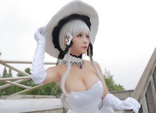 Bộ ảnh cosplay gợi cảm về cô nàng tóc bạch kim HMS Illustrious trong game Azur Lane