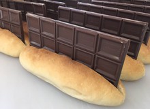 Xuất hiện bánh mỳ kẹp chocolate cho game thủ FA ngồi quán net ăn đỡ tủi