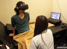 Xuất hiện dịch vụ chơi game VR có kèm cả... nữ nhân viên phục vụ