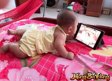 Tuyệt chiêu trông con bá đạo của ông bố trẻ mê game mobile