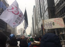 Nhân vật Overwatch bất ngờ xuất hiện tại cuộc tuần hành của phụ nữ Hàn Quốc