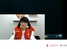 LMHT: Faker nói gì sau khi tạo ra "vụ nổ hạt nhân" trên Twitch với 245 nghìn người xem trực tuyến