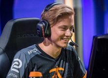 Sánh vai với Faker và Bang, ngôi sao LMHT Châu Âu cuối cùng cũng đạt được thành tích đáng nhớ này