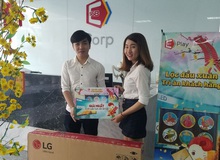 Hàng chục game thủ rinh gọn smart tivi, laptop và smartphone giá trị cao