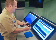 Mỗi chiếc cần điều kiển của tàu ngầm hải quân Mỹ trị giá đến 38.000 USD, vì vậy họ đã chuyển sang dùng tay cầm Xbox trị giá 30 USD
