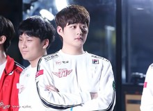 [VIDEO] Xem lại trận đấu được coi là "Long tranh hổ đấu" LCK: SKT vs KT