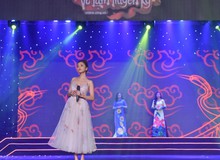 Bích Phương dịu dàng “đọ sắc” cùng Top 10 Miss Võ Lâm Truyền Kỳ Mobile