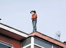 Bị bố mẹ cấm chơi PUBG, nam học sinh 14 tuổi dọa nhảy lầu tự tử