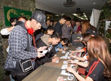 Biển người chúc mừng CrossFire Legends 1 tuổi với chặng đường huyền thoại