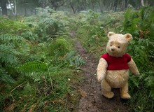 Gấu Pooh xuất hiện vô cùng dễ thương trong Trailer mới nhất của Christopher Robin