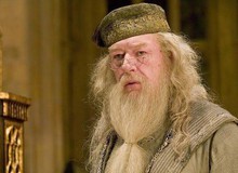 16 bí mật bất ngờ hiếm ai biết về Hiệu trưởng Dumbledore (P.1)