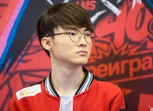 Đến Rift Rivals 2018, Faker tiết lộ rằng SKT vẫn chưa thích ứng được với meta và vẫn đang học hỏi từ những khu vực khác