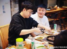 LMHT: RNG - đặc biệt là Uzi "hạnh phúc" khi được Mata mời đi ăn thịt nướng tại Hàn Quốc