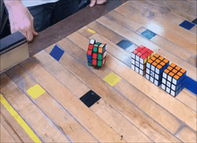 Sau hàng chục năm bị con người "lôi đầu" ra giải, giờ khối vuông Rubik có thể tự giải chính mình luôn rồi!