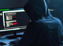Hacker kiêm “sát thủ đánh thuê” từng đánh sập mạng Internet của cả một quốc gia đã bị bỏ tù gần 3 năm