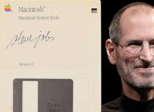 Đĩa mềm cũ kĩ của huyền thoại Steve Jobs được bán với giá 2 tỷ đồng, tương đương 80 chiếc iPhone 11