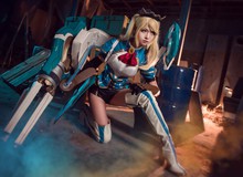 Liên Quân Mobile: Ngắm nhìn nhan sắc dễ thương của nữ cosplayer xạ thủ bắn liên thanh Capheny