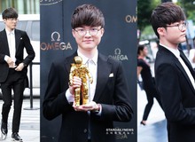 LMHT: Faker xuất hiện như minh tinh màn bạc giữa Quảng trường Gangnam, Hàn Quốc