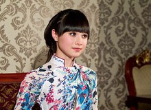Nàng thư ký áo dài thướt tha trong cosplay Địa Vương